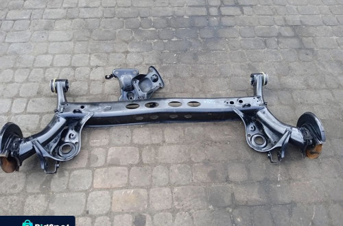 BELKA TYLNEGO ZAWIESZENIA SKODA SCALA 19- VW POLO 18-