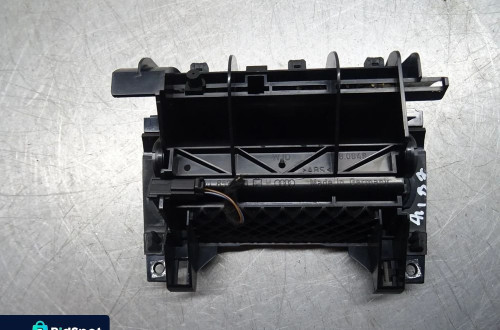 AUDI A4 B7 SEDAN 04-08 1.9TDI POPIELCZNIKA 8E0857951