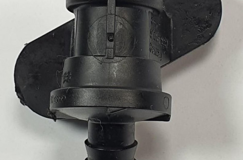 ZAWÓR ZWROTNY SERWA AUDI A4 B6 2.0 FSI 8E0611933A