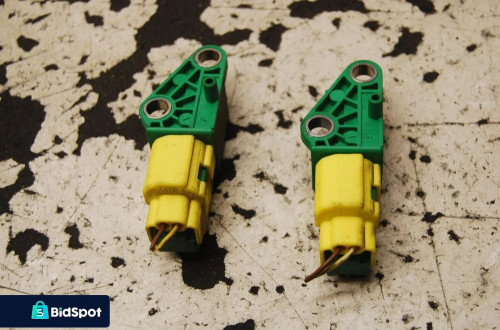 CZUJNIK UDERZENIA 5M0909606A VW TOURAN I LIFT AUDI SEAT SKODA