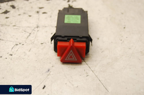 PRZEŁĄCZNIK AWARYJNYCH 8L0941509L AUDI A3 8L LIFT