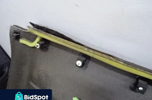 BOCZEK BOCZKI DRZWI OPEL CORSA B 3D HB NR322