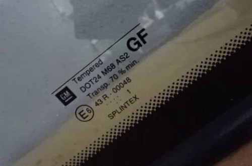 SZYBA KAROSERYJNA LEWY TYŁ OPEL VECTRA B KOMBI NR337