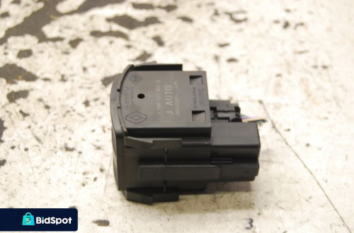 PRZEŁĄCZNIK REGULACJI ŚWIATEŁ 8200121805B RENAULT MEGANE SCENIC II