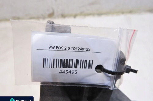ŁAPA PODSTAWA ALTERNATORA VW EOS 2.0 TDI 038903143AF