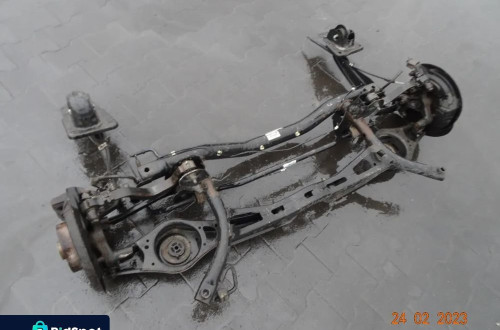 BELKA ZAWIESZENIA AUDI A3 8P