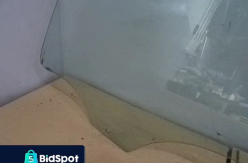 SZYBA DRZWI LEWY PRZÓD OPEL CORSA D NR1152