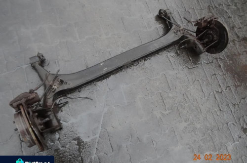 BELKA ZAWIESZENIA TOYOTA COROLLA VERSO