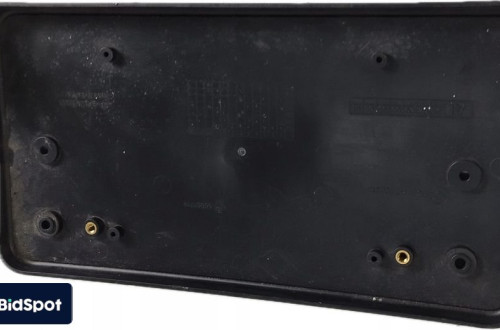 PODKŁADKA TABLICY REJESTRACYJNEJ BMW 1 E81 ORAZ E87 LIFT LCI 7182374