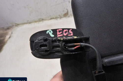 SŁONECZNIK OSŁONA PRAWA VW EOS