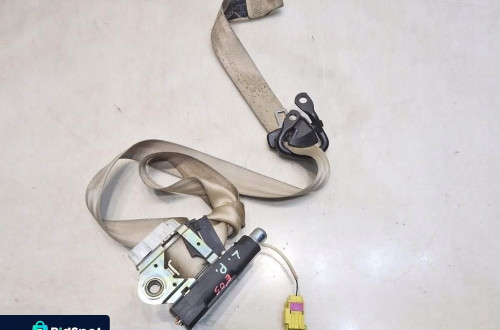 PAS BEZPIECZEŃSTWA NAPINACZ LEWY PRZÓD VW EOS 1Q1857705