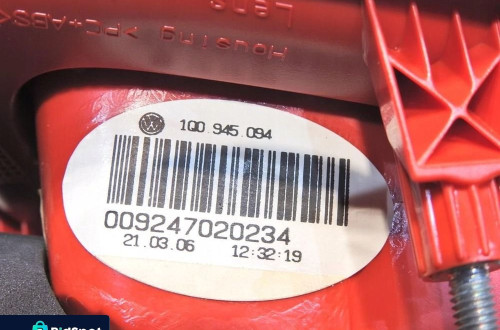 LAMPA PRAWA TYLNA TYŁ KLAPY VW EOS 1Q0945094