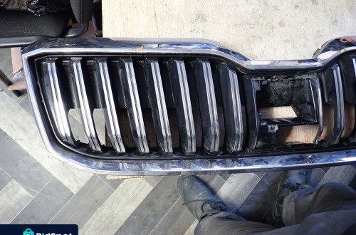 SKODA SUPERB III LIFT CHROM GRILLA ATRAPA