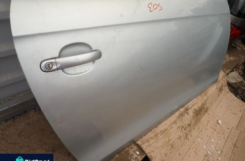 VOLKSWAGEN EOS DRZWI PRAWY PRZÓD