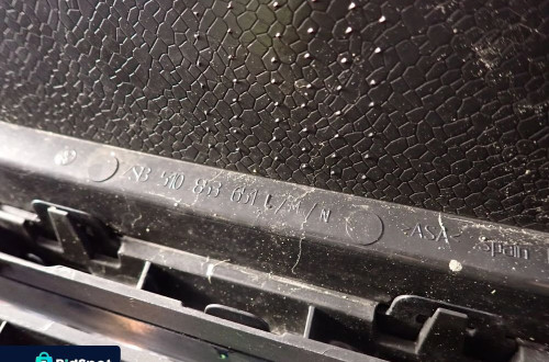 VOLKSWAGEN GOLF SPORTSVAN 14-18 ATRAPA GRILL 510853651L 510853651Q