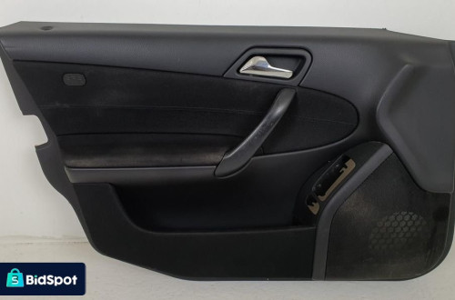 TAPICERKA BOCZEK LEWY PRZÓD MERCEDES W203 EUROPA