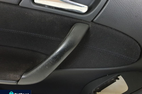 TAPICERKA BOCZEK LEWY PRZÓD MERCEDES W203 EUROPA