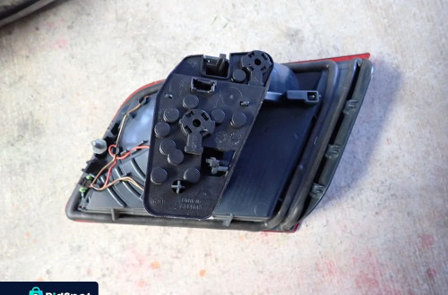 BMW 5 F10 LIFT LAMPA LEWY TYŁ W KLAPĘ