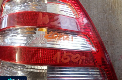 MERCEDES C KLASA W203 KOMBI LAMPA PRAWY TYŁ 2038202464R