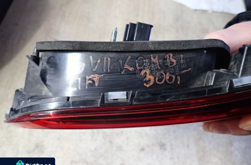VOLKSWAGEN GOLF VII LIFT KOMBI LAMPA PRAWY TYŁ W KLAPĘ 5G9945094H