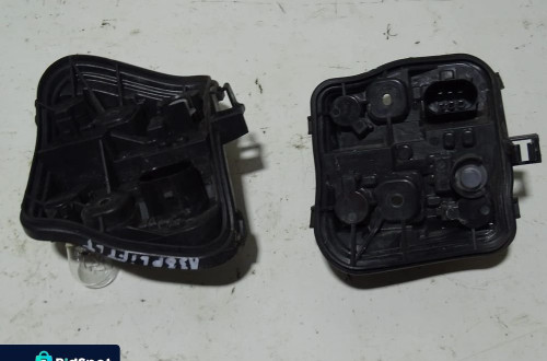 WKŁAD LAMPY TYŁ TYLNY LEWY PRAWY AUDI A3 8P LIFT