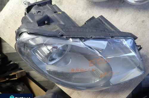VOLKSWAGEN EOS LAMPA PRAWY PRZÓD ANGLIK 1Q2941006B