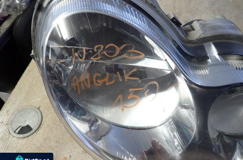 MERCEDES C KLASA W203 LAMPA PRAWY PRZÓD ANGLIK A2038201459