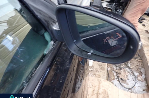 VOLKSWAGEN GOLF VI LUSTERKO PRAWE EL. SKŁADANE LC9X