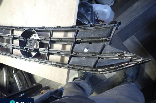 VOLKSWAGEN TIGUAN 5NA LIFT ATRAPA GRILL