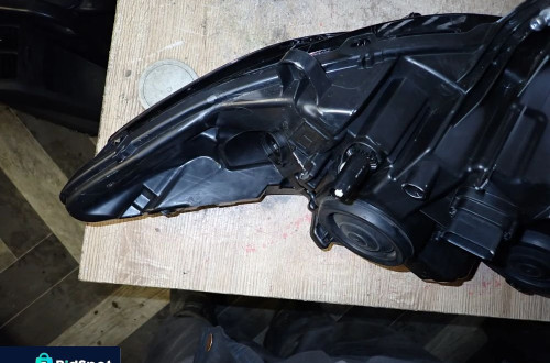 FORD MONDEO MK5 LAMPA PRAWY PRZÓD DS73-13W029-AG