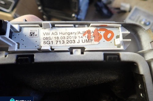 VOLKSWAGEN GOLF VII GAŁKA ZMIANY BIEGÓW AUTOMAT DSG 5G17132093J