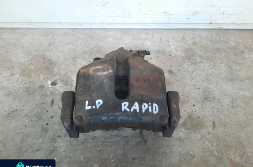 ZACISK LEWY PRZÓD PRZEDNI LEWY SKODA RAPID 1.6 TDI