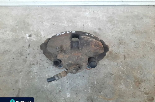 ZACISK LEWY PRZÓD PRZEDNI LEWY SKODA RAPID 1.6 TDI