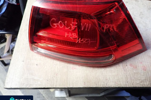 VOLKSWAGEN GOLF VII HB LAMPA PRAWY TYŁ 5G0945096M