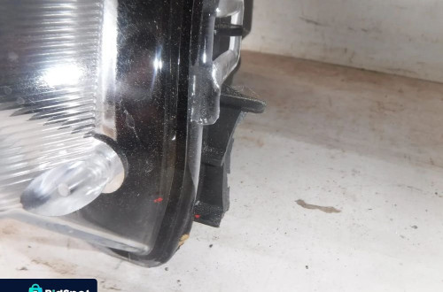 ford fusion lampa przód prawa przednia nowa z uszkodzeniem