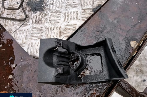 vw tiguan 5n wspornik ramka spryskiwacza lewa lewego 5n0807941a
