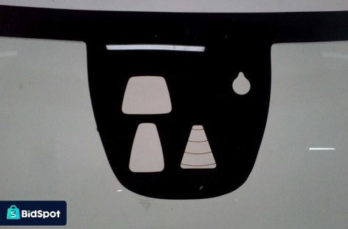 SZYBA CZOŁOWA VOLVO V40 12-19 SOLAR SENSOR