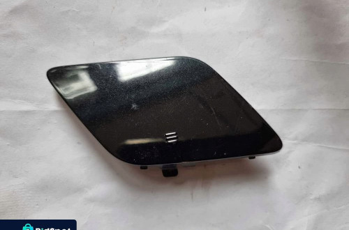 MERCEDES W204 12r. - ZAŚLEPKA HAKA ZDERZAKA PRZÓD A2048850426