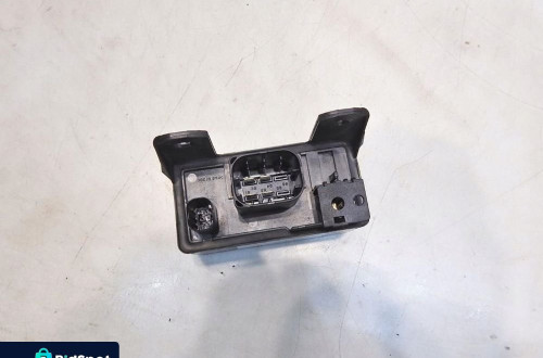 PRZEKAŹNIK ŚWIEC ŻAROWYCH MERCEDES W203 2.2 CDI