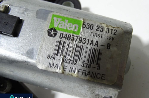 SILNICZEK WYCIERACZEK TYŁ TYLNY WYCIERACZKI TYLNEJ CHRYSLER VOYAGER IV  F-VAT