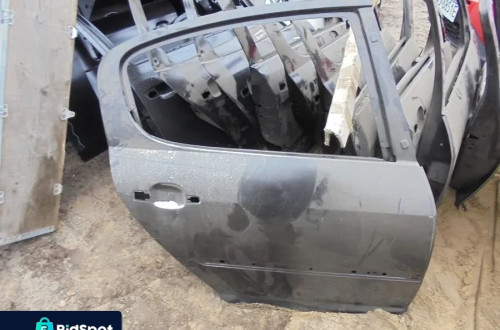 Peugeot 407 sedan drzwi nowe oryginał tył prawe tylne