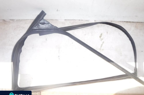 ford transit connect mk2 uszczelka szyby drzwi przód lewa przednia nowa