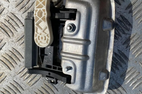 opel zafira a klamka zewnetrzna prawy tyl tylna prawa