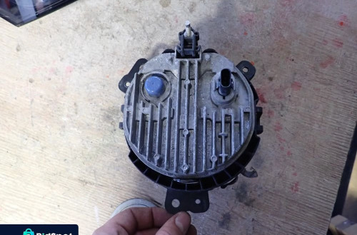 MINI F54 F55 F56 F60 HALOGEN LAMPA PRZECIWMGIELNA PRAWY PRZÓD 194.782-00