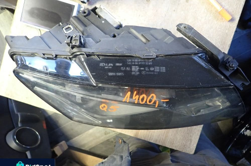 AUDI Q5 8R LAMPA PRAWY PRZÓD 8R0941030AF