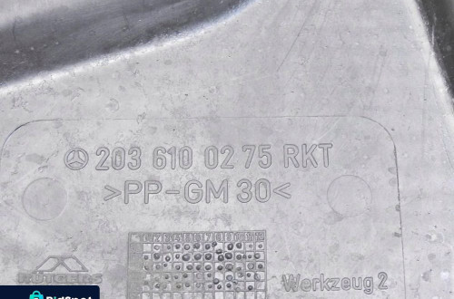 WANNA PODŁOGA BAGAŻNIKA MERCEDES W203 KOMBI LIFT 2036100275
