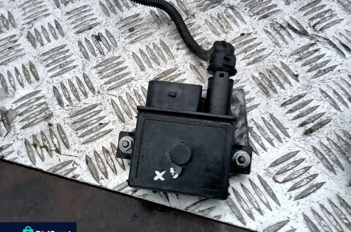 bmw x3 e83 2.0d 177k e90 e91 przekaznik swiec zarowych 7786821