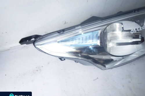 ford b-max lampa przód prawa przednia eu