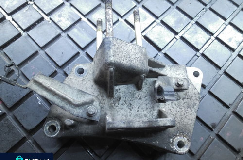 ŁAPA SILNIKA 55189875 FIAT PUNTO 2 II 1.3 M-JET