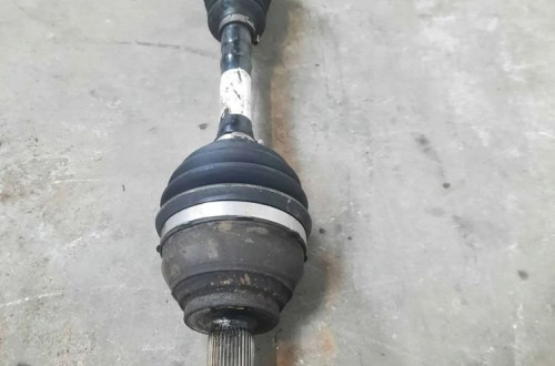 SHARAN ALHAMBRA PÓŁOŚ LEWY PRZÓD PRZEDNIA LEWA 2.0 TDI 7N0407763